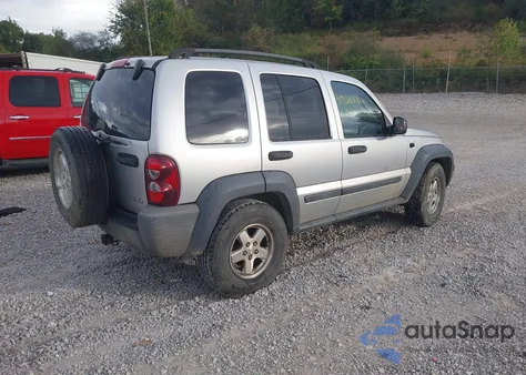 2006 Jeep Liberty Sport из США, поврежденный, VIN 1J4GL485X6W213731